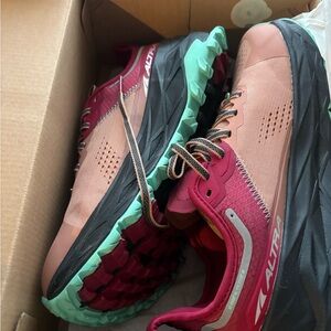 Olympus Women's Athletic Shoes - Burgundy and Mint
